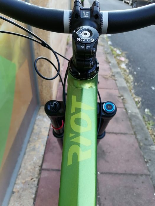 Ghost Riot 29цола*L размер*Rock Shox Lyrik 160mm*дропър колче*1х12 GX