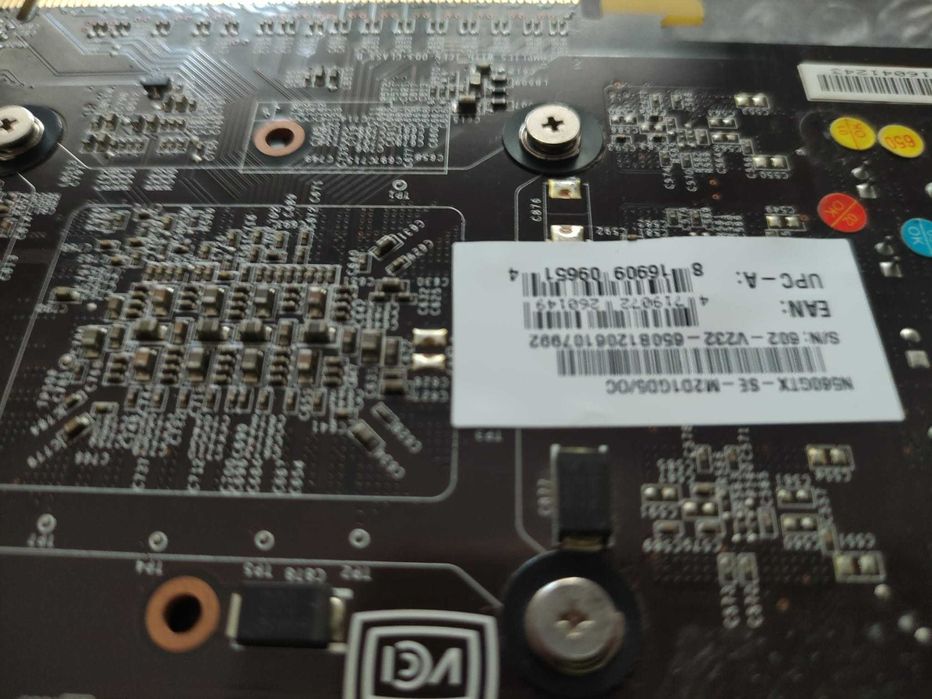 MSI GTX 560 , DDR5