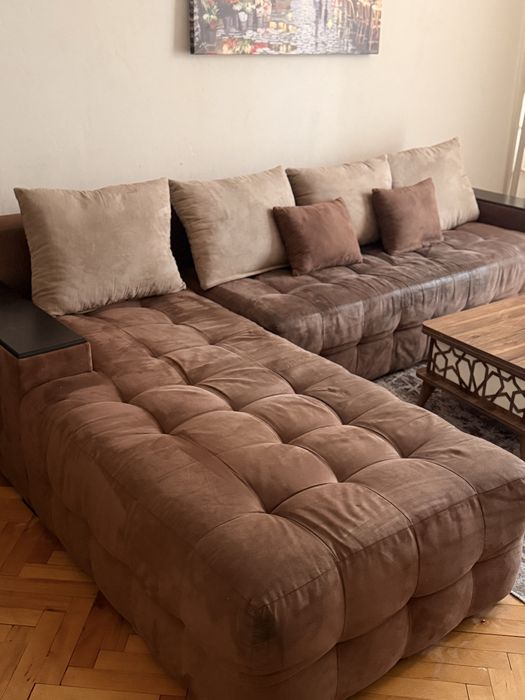 Разтегателен диван с ракла.