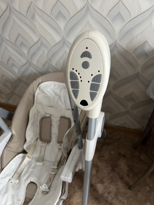 Продам шезлонг и стульчик для кормления 2в1