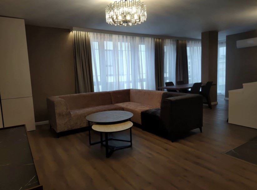 Дава се под наем Четиристаен апартамент в София, Кръстова вада - 141 кв.м за 1494.81 € - Снимка #2