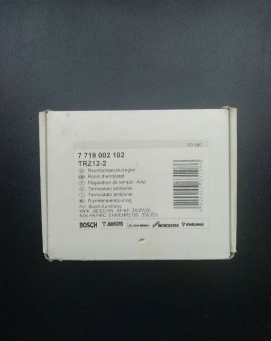 Termostat de cameră Junkers TRZ12-2