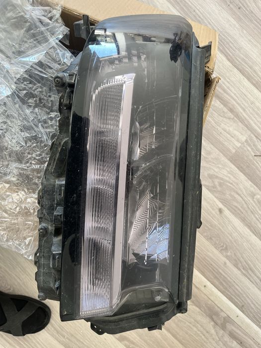 Фары от ланд крузер 300