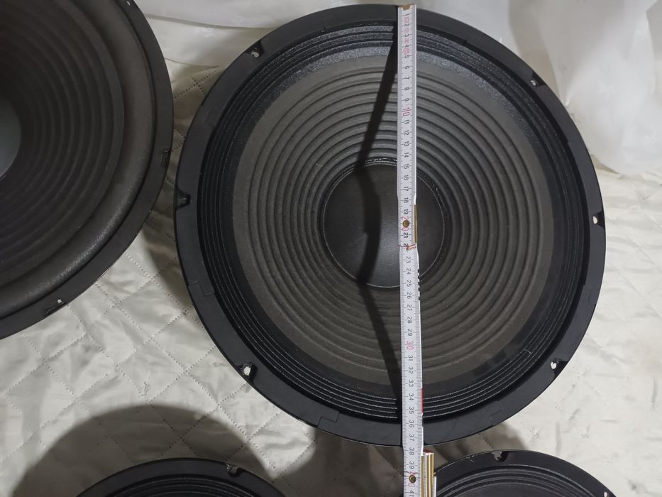 Difuzoare  medii joase 10,12,15 "