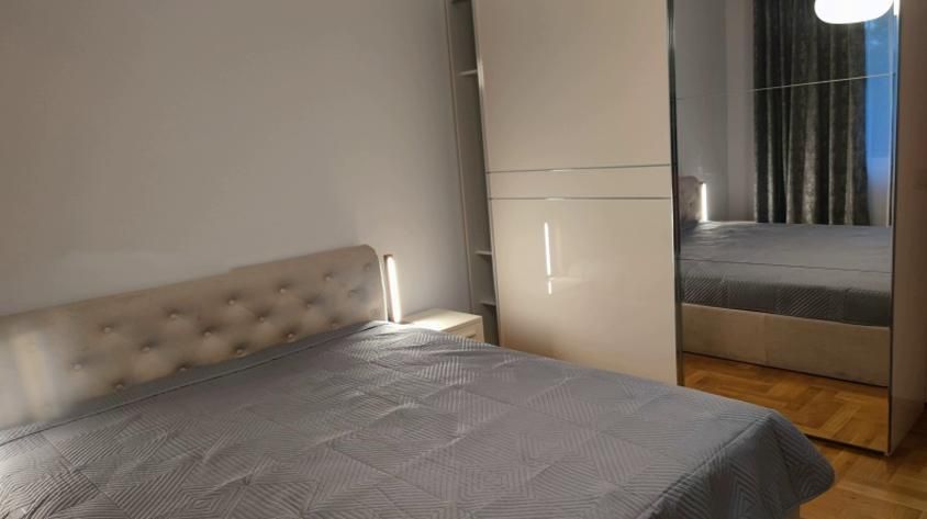 Дава се под наем Двустаен апартамент в София, Център - 60 кв.м за 900 € - Снимка #5