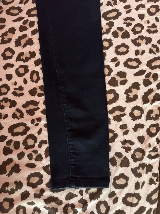 Blugi in doua culori