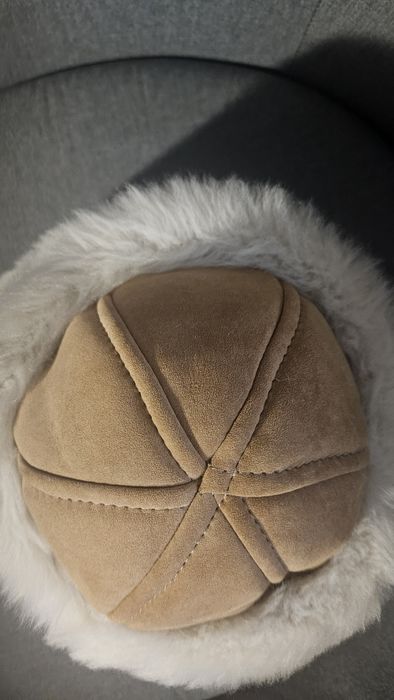 Caciula din blana de miel