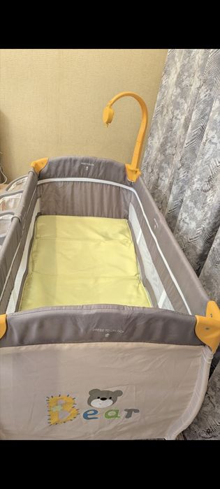 Детский манеж и кровать Hauck