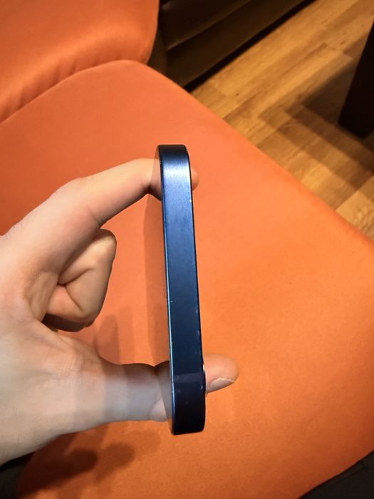 Телефон Iphone 12, 64GB , син