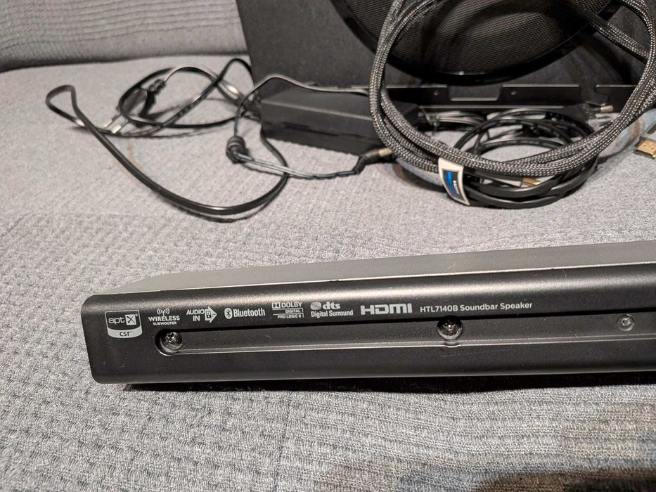 Soundbar Philips HTL7140B, 5.1, 320W, Bluetooth, NFC, Ambisound