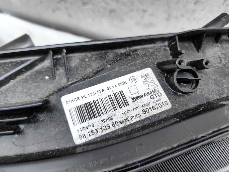 Оригинален фар Пежо 2008  Peugeot 2008 Face Led