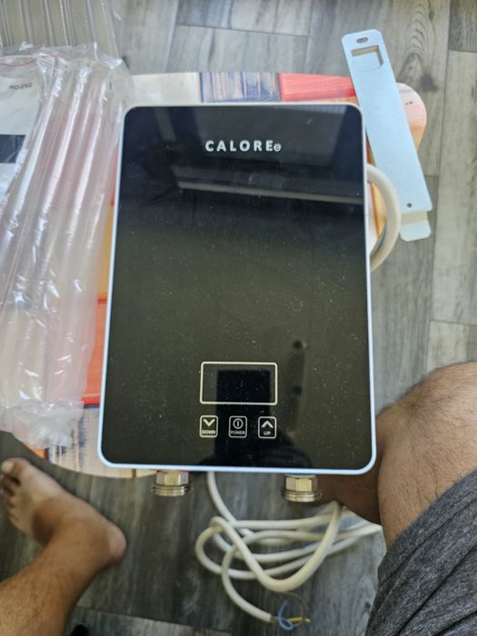 Instant apa calda electric
