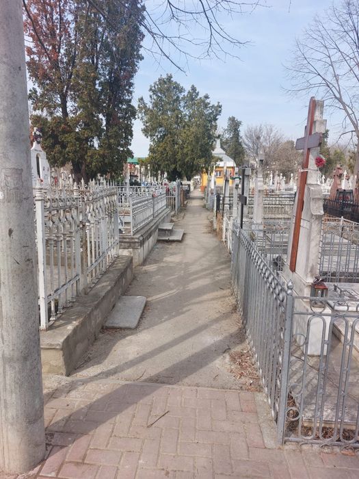 Locuri  de veci la sf constanin din Braila ,