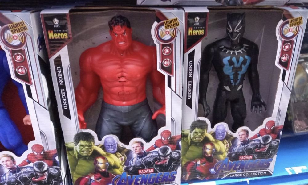 Големи фигурки Avengers 30см със звук и светлина Отмъстителите, Хълк/Спайдърмен/Супермен фигура Spiderman/Hulk/Superman