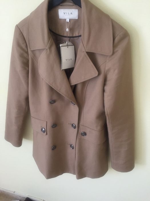 Продавам чисто ново изключително качественно манто