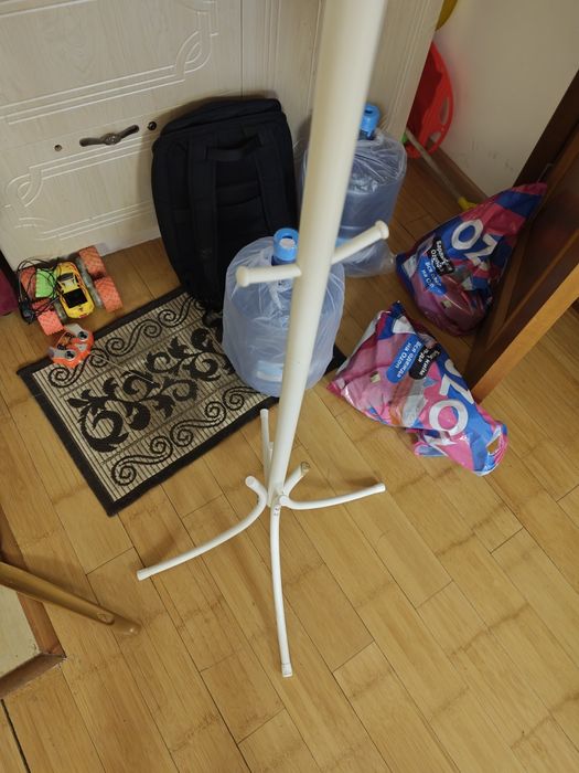 Вешалка вертикальная