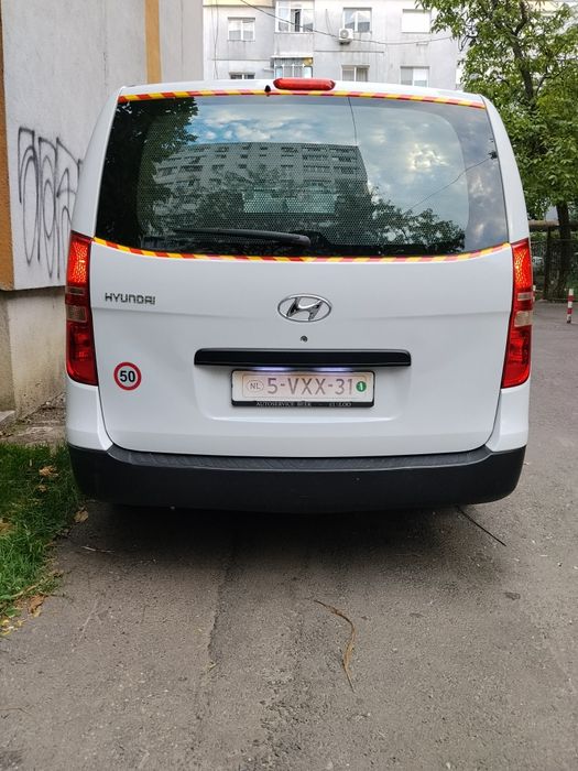 Hyundai H1 Grand Starex 2012