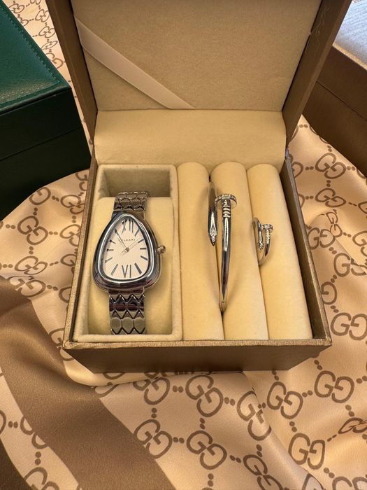 Женские часы bulgari