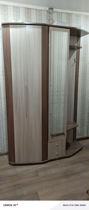 Продам шкаф прихожая