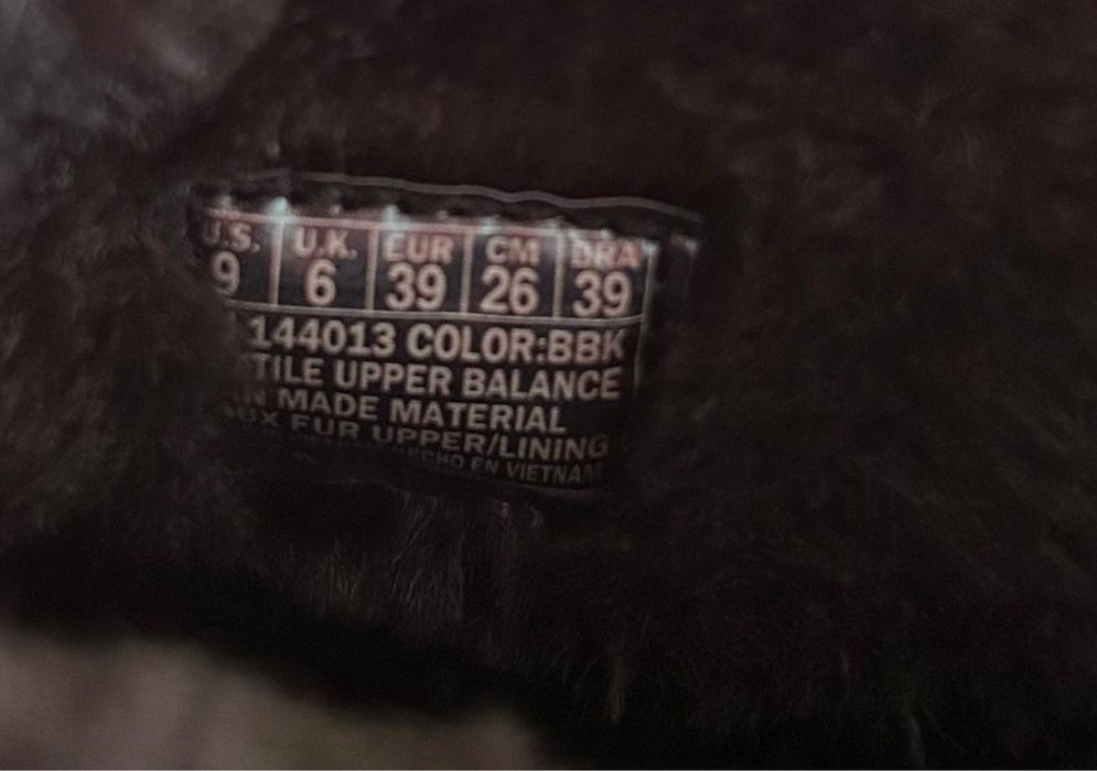 Vand Ghete Sketchers de Dama