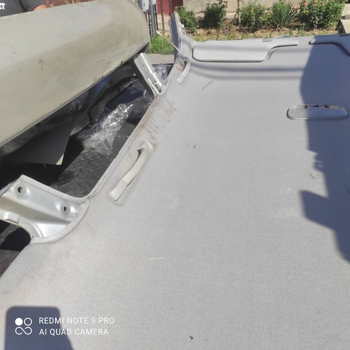 Продам потолок на Мазда 626 птичка универсал