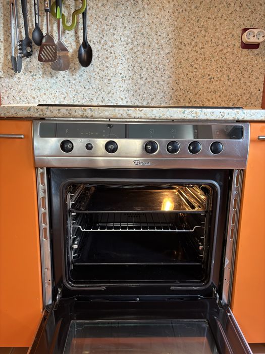 Whirlpool фурна за вграждане и котлони