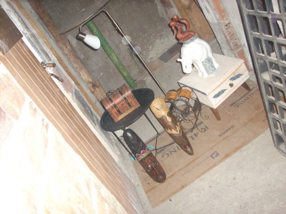 Видове мебели и Подарък