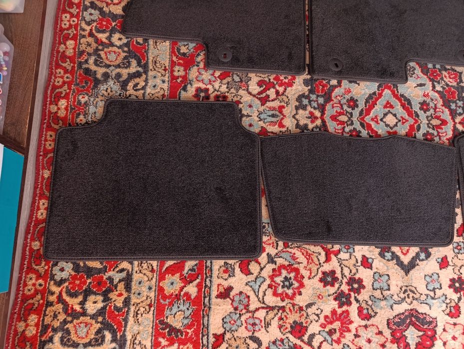 Полики  в машину