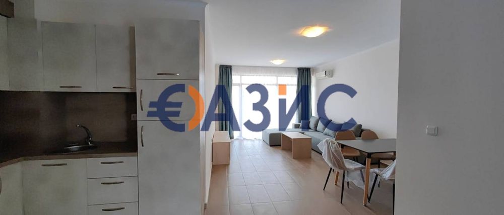 Продава се Тристаен апартамент в Свети Влас - 117 кв.м за 1504 €/кв.м - Снимка #1