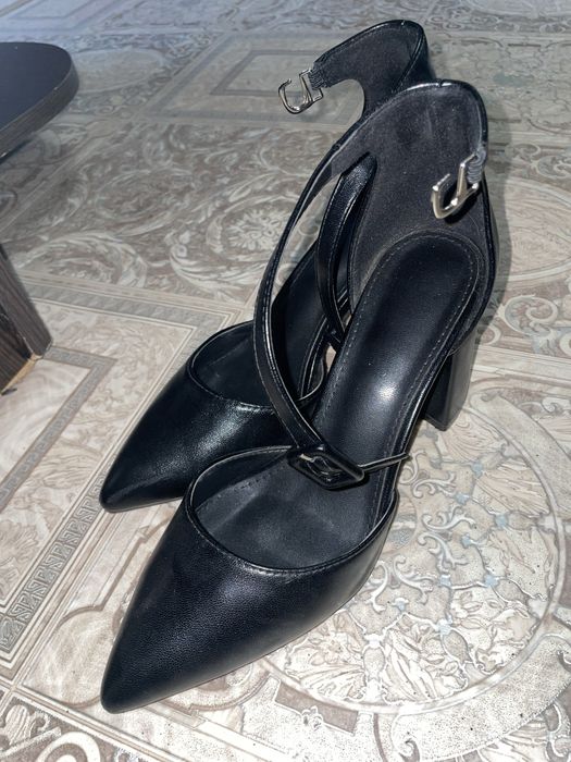 Туфли новые черные