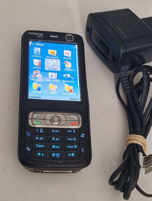 Telefon Nokia N73