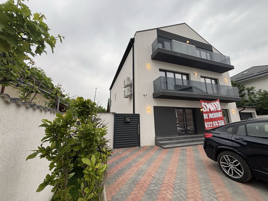 Casa de vanzare  str safirului