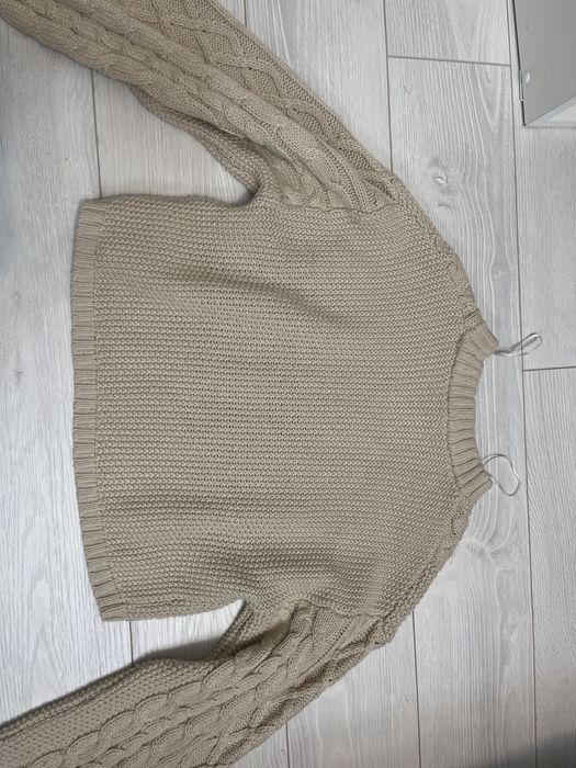 Продам свитер за 2500