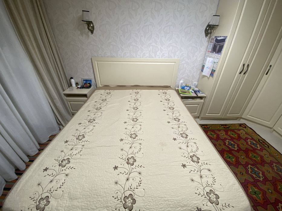 Спальний гарнитур