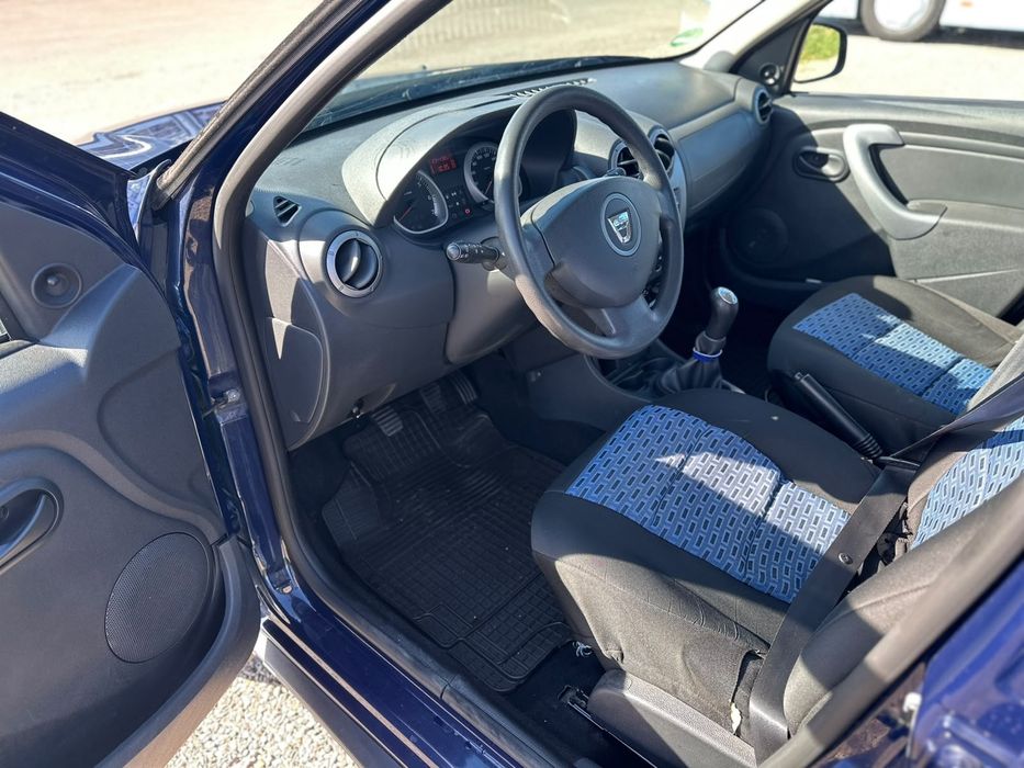 Duster 2012 ,234 000