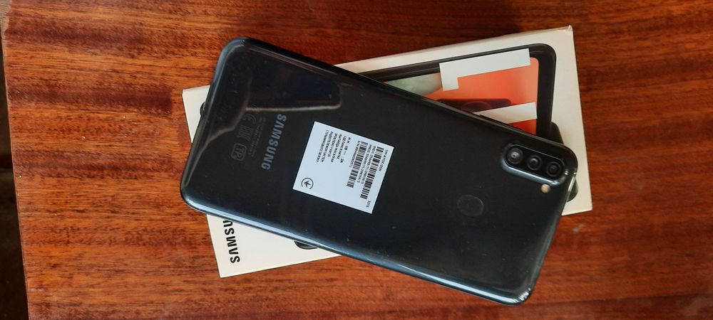 Продам Самсунг А11