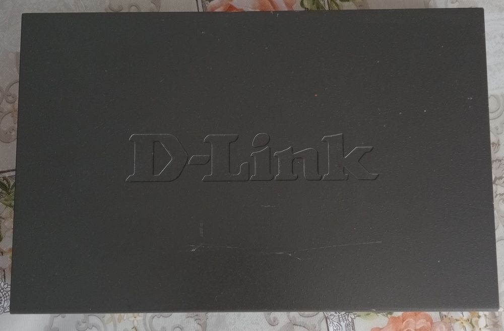 Продам 16ти портовый hub.