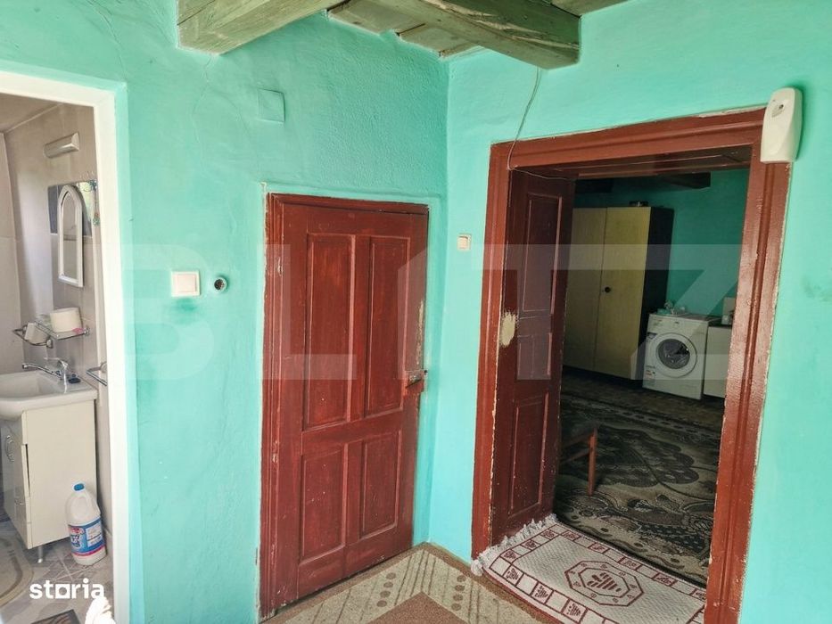 Casa individuala renovabila, teren 2300 mp, comuna Alunis