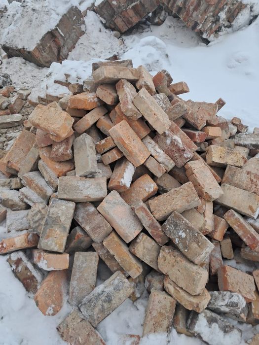 Продаю красный кирпич бу