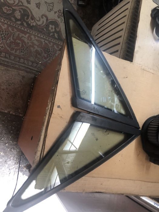 Заден прозорец за Ауди Audi A6 4F седан и задни малки прозорци