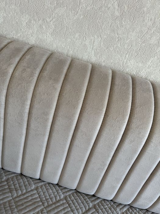 Продам раскладной диван 3,30