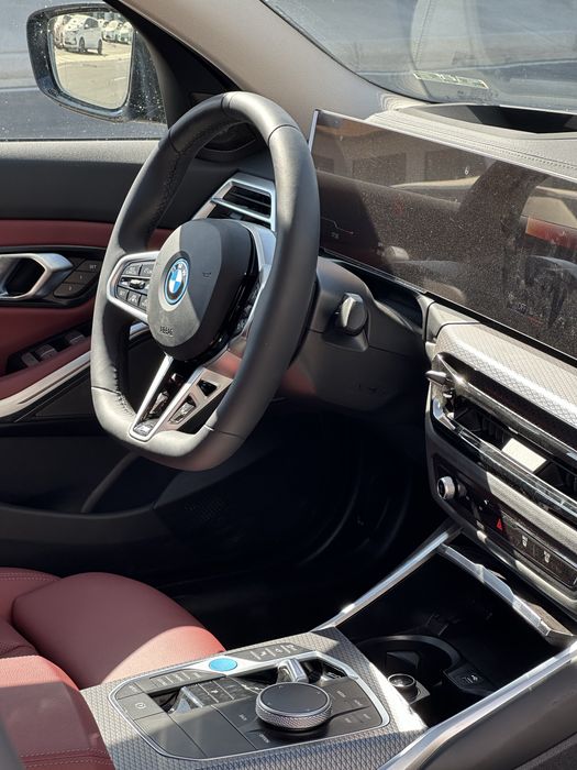 BMW i3 35L 2025 EV в наличаи от Terra Auto