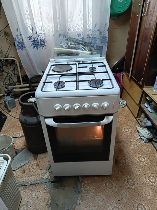 Продам комбенированую плиту BEKO
