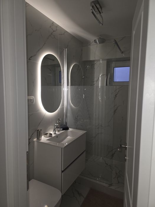 Inchiriez regim hotelier apartament Luxury