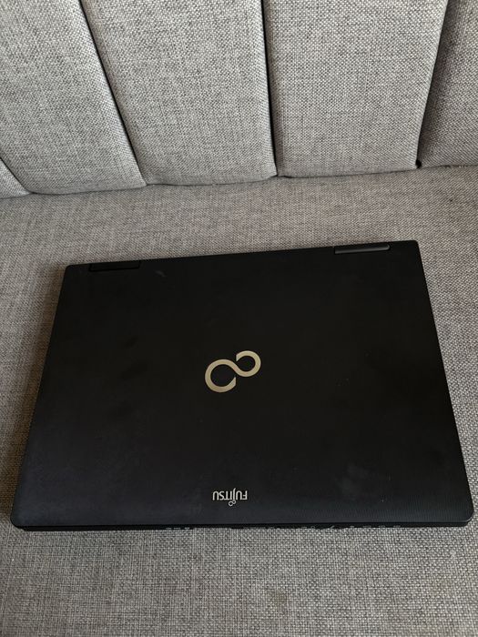Лаптоп Fujitsu LifeBook Series S