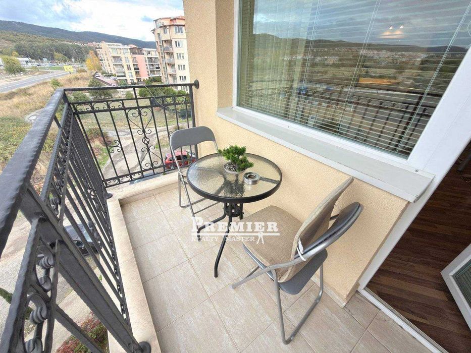 Продава се Едностаен апартамент в Бургас, Акациите - 44 кв.м за 1091 €/кв.м - Снимка #4