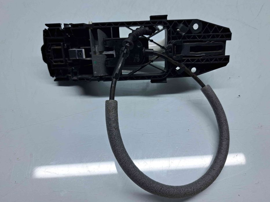 Maner usa stanga fata Volkswagen Golf 6 (5K1) GTI [Fabr 2009-2013] LB9