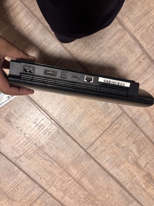 Consolă Video Play Station 3 PS3 Super Slim Black 12 GB Flash Memory :3 Jocuri , 3 Manete , Cabluri