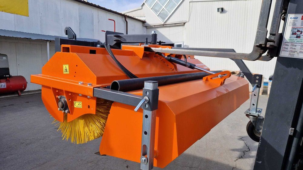 Perie industriala matura stradala buldoexcavator, incarcator, Bobcat