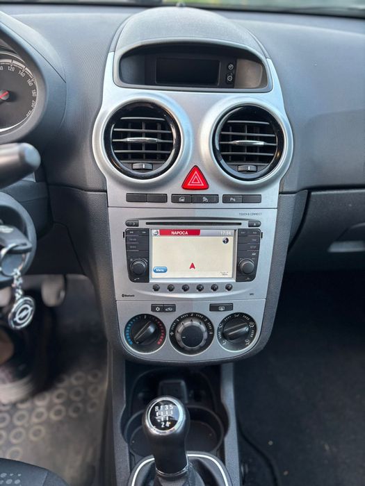 Vând Opel corsa 1.3 cdti